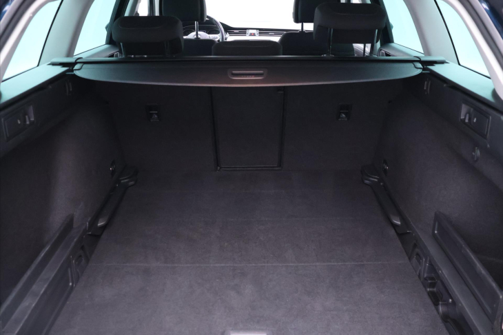 Volkswagen Passat 1,5 TSI 110kW CZ Business LED