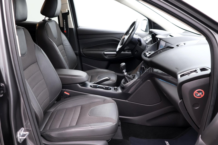 Ford Kuga 2,0 TDCi 132kW 4x4 Titanium