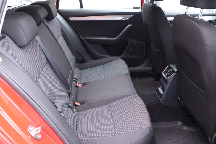 Škoda Octavia 1,6 TDI 77kW CZ Ambition Fresh