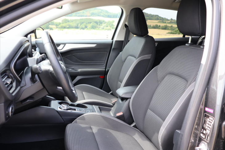 Ford Focus 1,0 EB 92kW EDIT Aut.klima Navi