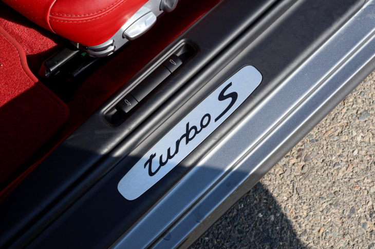 Porsche 911 3,8 TURBO S