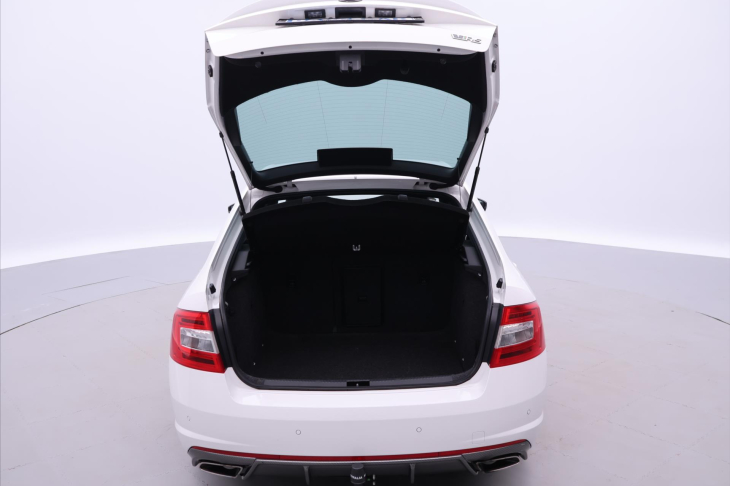 Škoda Octavia 2,0 TSI RS 162kW DSG Challenge