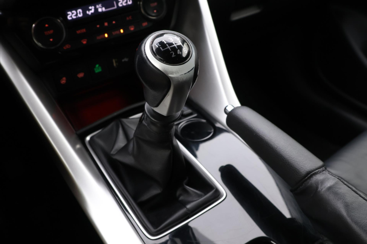 Mitsubishi Eclipse Cross 1,5 T-Mivec 120kW LED Kůže