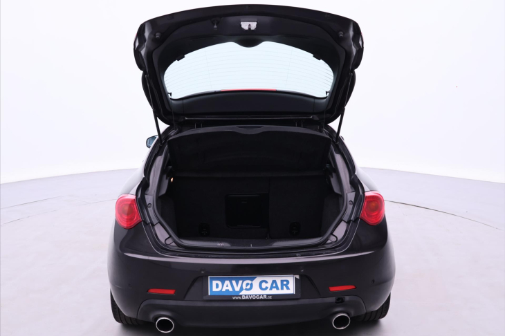 Alfa Romeo Giulietta 1,6 JTD 77kW Distinctive Kůže