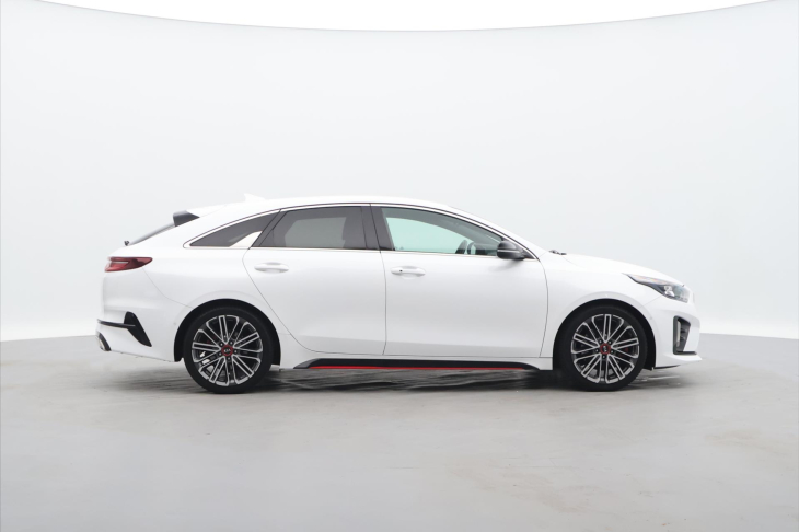 Kia ProCeed 1,6 T-GDI 150kW Aut. GT CZ