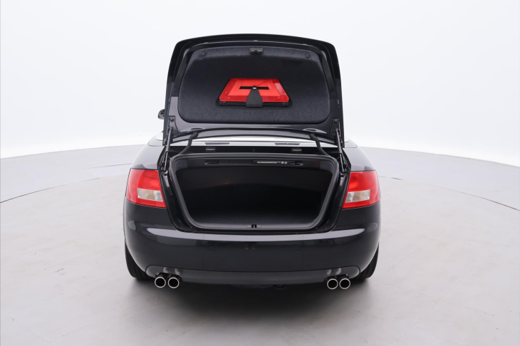 Audi A4 2,5 TDI  120kW MAN Cabriolet