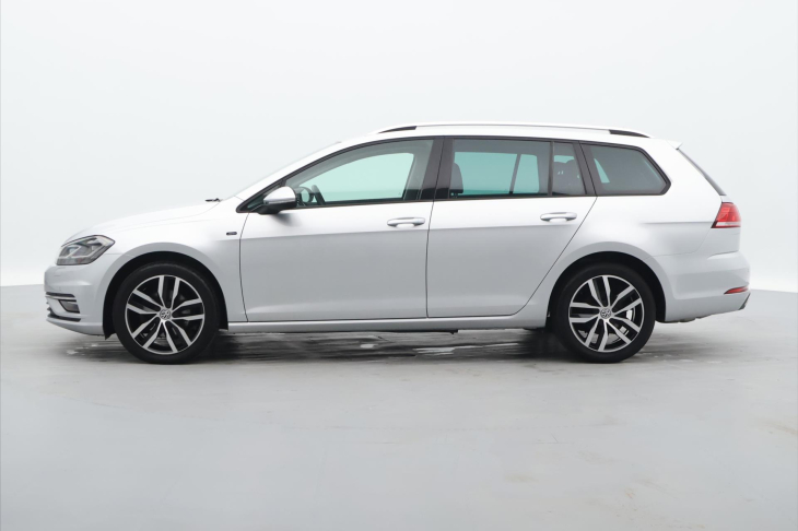 Volkswagen Golf 2.0 TDI 110kW DSG LED Join Tažné