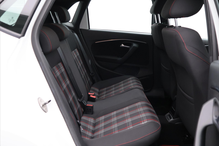 Volkswagen Polo 1.8 TSI 141kW GTI DSG 1.Majitel