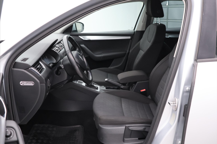 Škoda Octavia 1.8 TSI 132kW DSG Elegance CZ