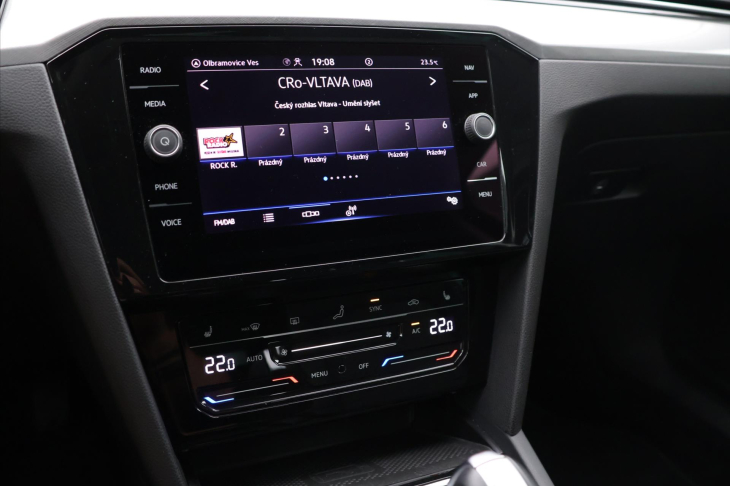 Volkswagen Passat 2,0 TDI 110kW DSG Virtual DPH