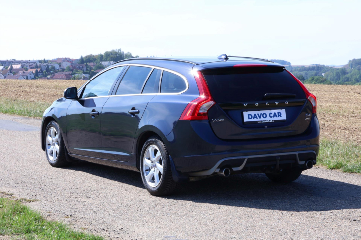 Volvo V60 2,4 D4 V5 Aut. AWD R-design