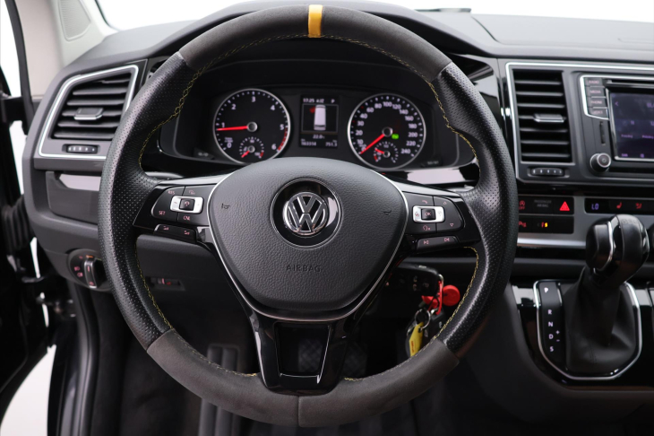 Volkswagen Multivan 2,0 TDI 146kW Highline DSG CZ DPH