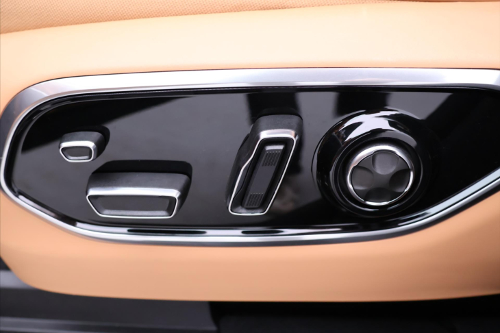 Jeep Grand Cherokee 2,0 4xe Summit Plug-In CZ DPH