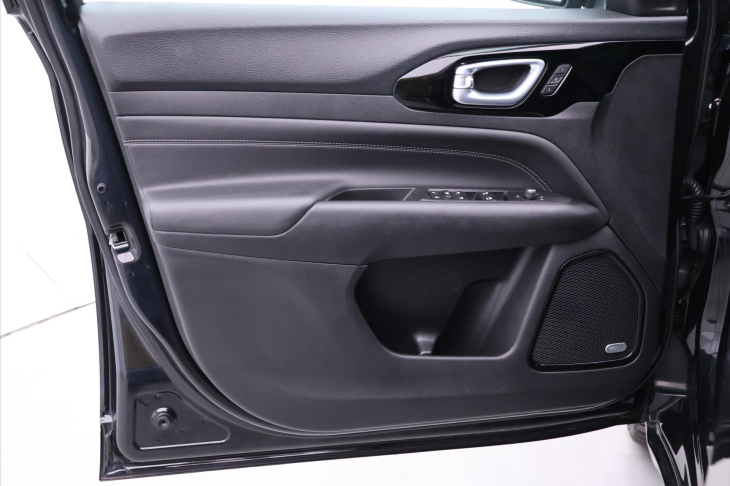 Jeep Compass 1,3 T-GDI Aut. Limited DPH 1.Maj