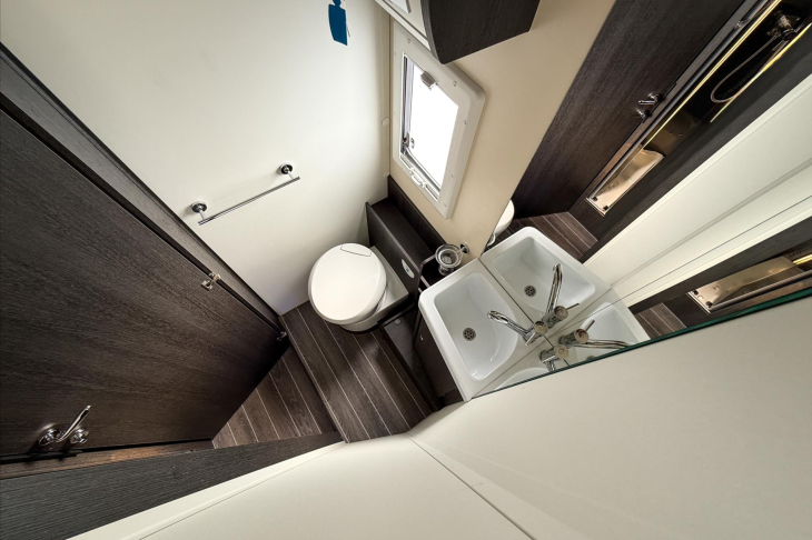 CI Caravans International Ostatní 2.0 CI Magis Plus 84 CZ DPH obytný automobil