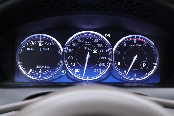 Jaguar XJ 3,0 V6 D 202kW PREMIUM LUXURY