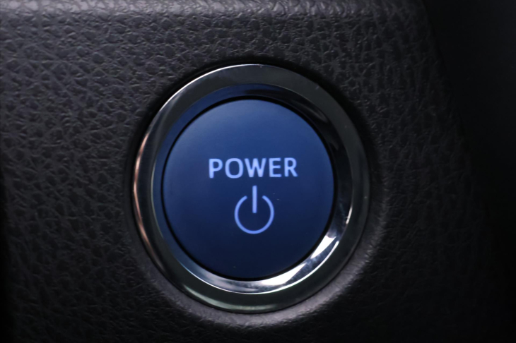 Toyota Camry 2,5 Hybrid 131kW Executive CZ