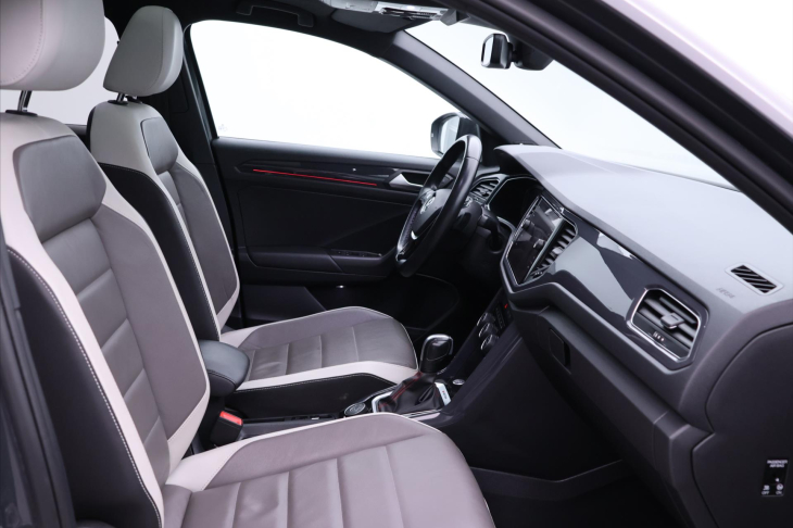 Volkswagen T-Roc 2,0 TSI 140kW DSG 4M Virtual