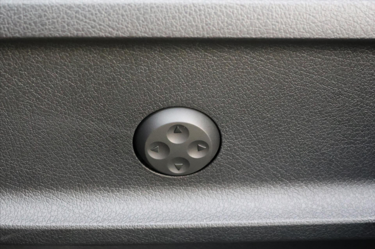 Mercedes-Benz GLB 2,0 220 4Matic AMG Premium