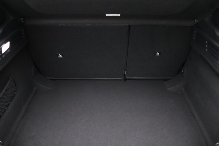 Peugeot 308 1,2 HYBRID ALLURE CZ Aut.klima