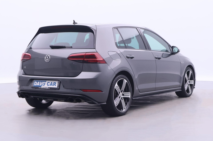 Volkswagen Golf 2,0 TSI R 228kW 4Motion Panorama