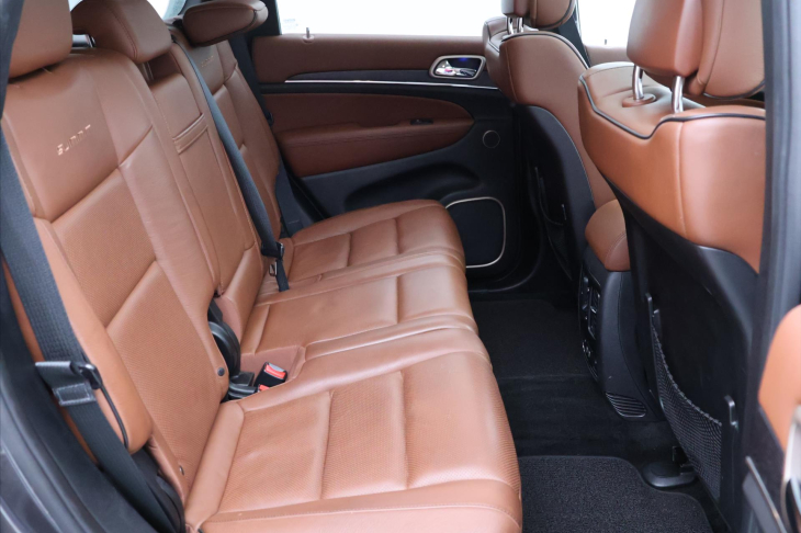 Jeep Grand Cherokee 3,0 CRD Aut. Summit 1.Maj DPH