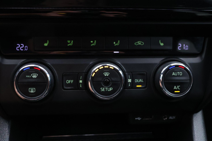 Škoda Octavia 2,0 TSI 162kW DSG Navi RS CZ