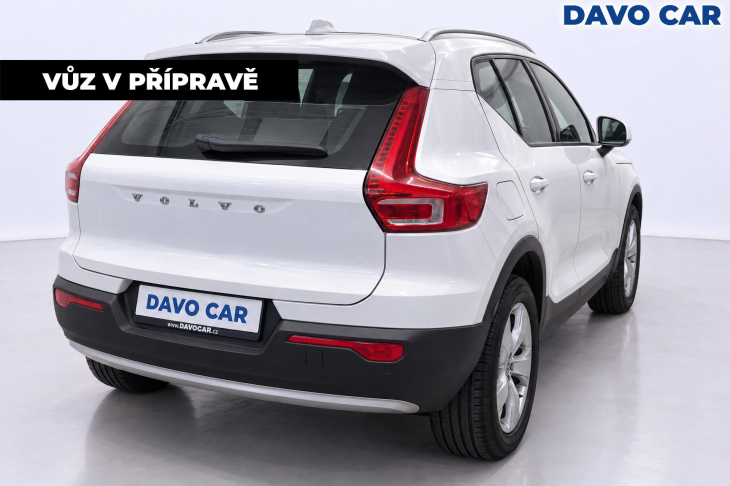 Volvo XC40 2.0 D3 110kW AWD Momentum PRO CZ