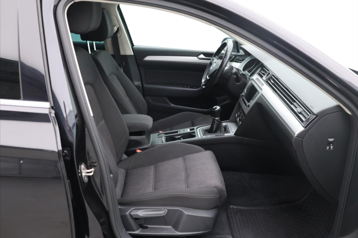 Volkswagen Passat 2,0 TDI 110kW Comfortline Navi