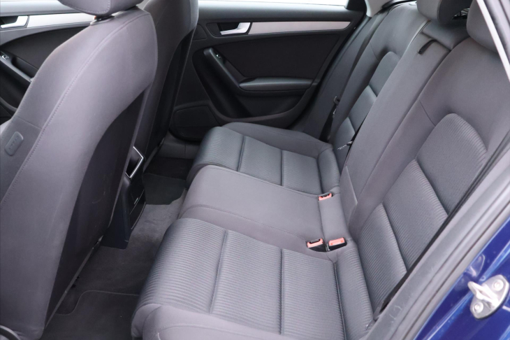 Audi A4 2,0 TDI 110kW Aut. CZ Xenon