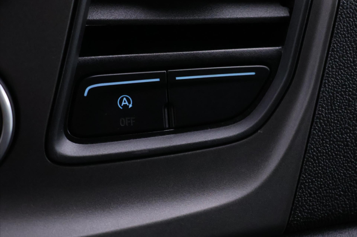 Ford Transit 2,0 TDCi 96kW L2 CZ 1.Maj. DPH