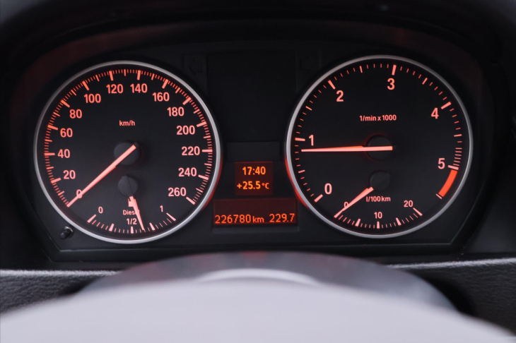 BMW X1 2,0 xDrive20d 130kW Xenon Navi