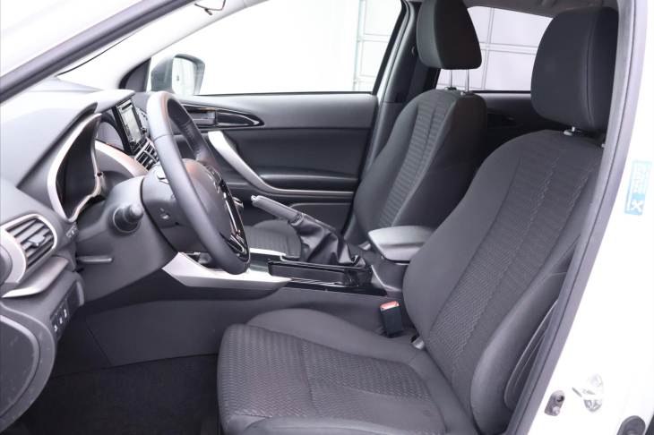 Mitsubishi Eclipse Cross 1,5 T-MIVEC 120kW CZ Invite