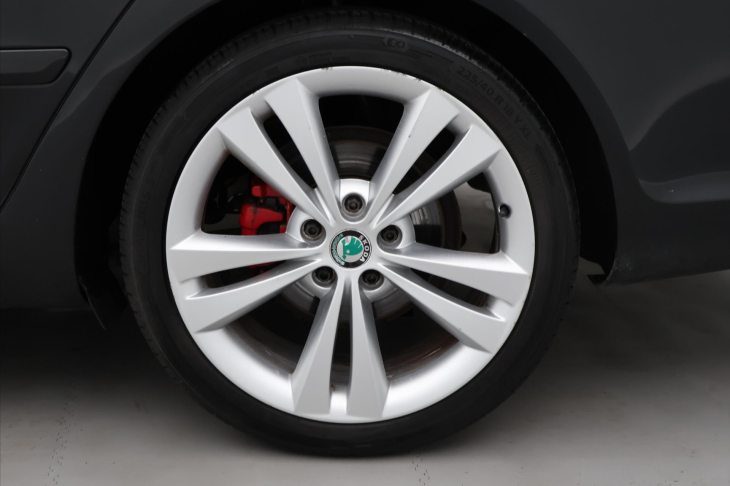 Škoda Octavia 2,0 TDI RS 125kW Xenon