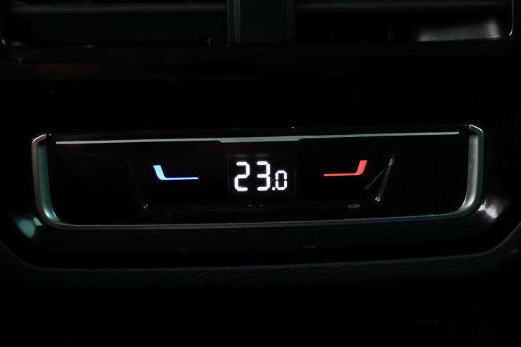 Volkswagen Passat 2,0 TDI 110kW DSG Matrix DPH