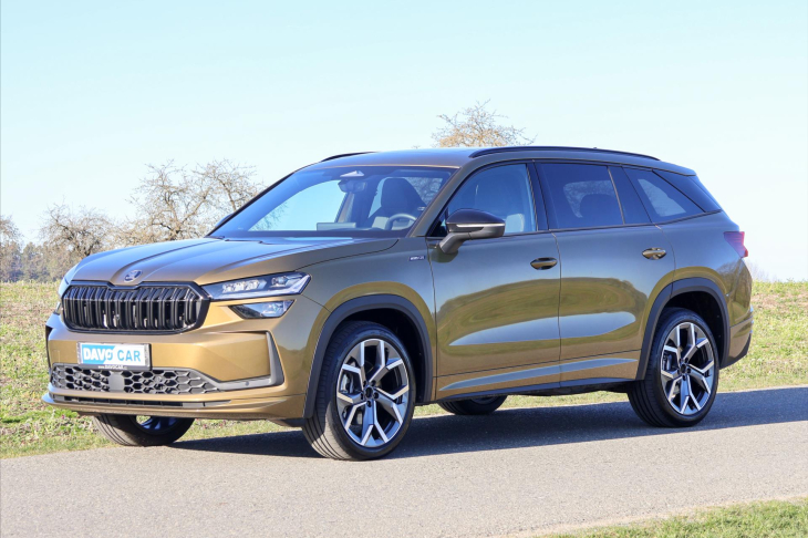 Škoda Kodiaq 2,0 TDI DSG 4x4 Sportline 7-Míst