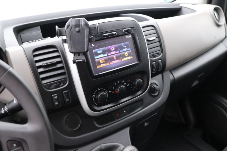 Renault Trafic 1,6 dCi Long 6-Míst Klima DPH