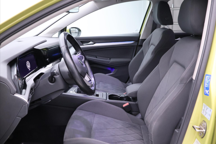 Volkswagen Golf Variant 1,5 TSI 110kW CZ LED 1.Maj