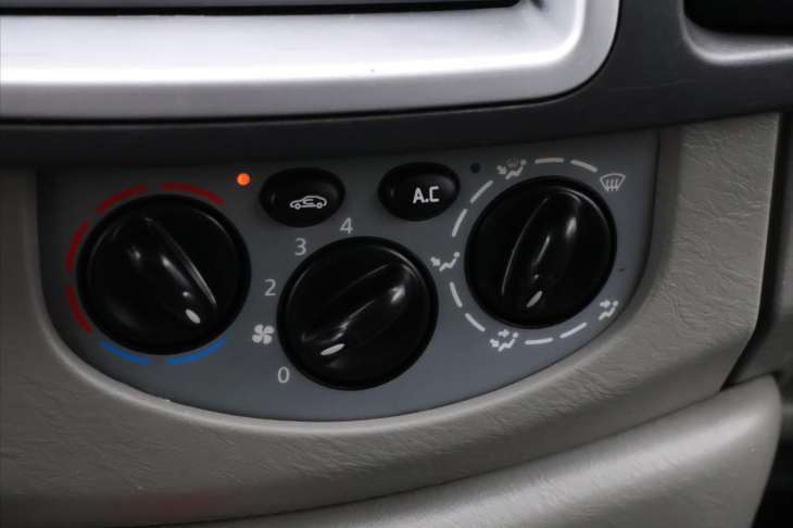 Opel Vivaro 2,0 CDTi CZ Klima Tažné 2.Maj