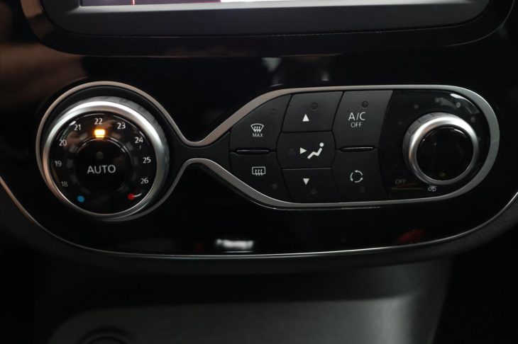 Renault Captur 1,3 TCe 96kW Intens LED Navi