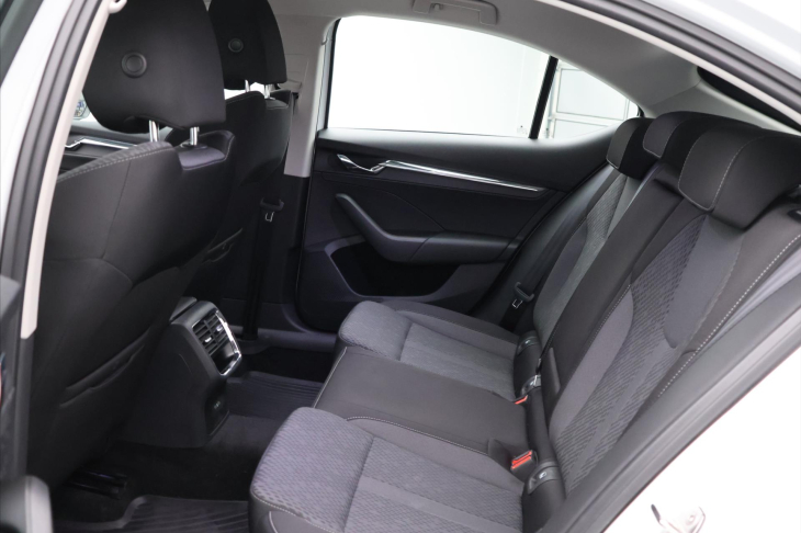 Škoda Octavia 2,0 TDI 85kW Style CZ DPH