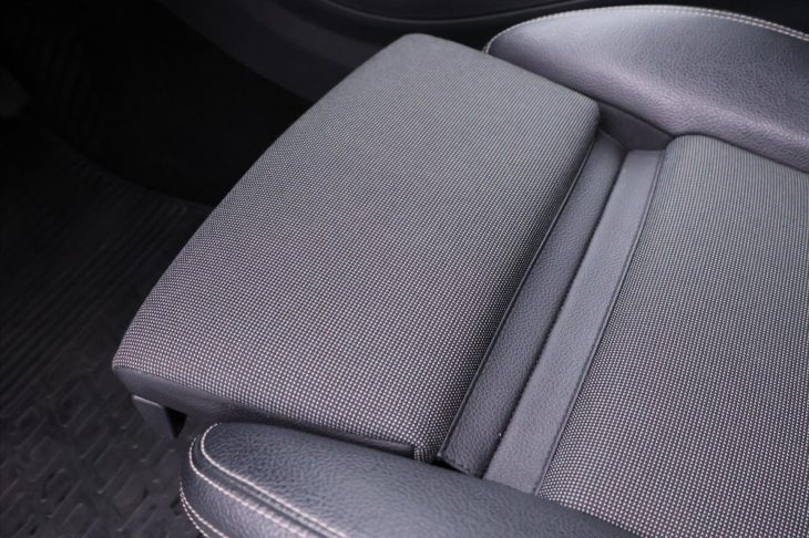 Mercedes-Benz Třídy A 1,5 180d 80kW Aut. CZ Kůže LED