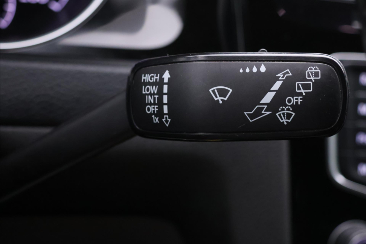 Volkswagen Golf 1,4 TSI Highline Xenon Serv.k.