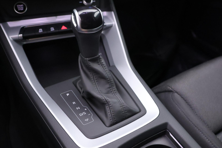 Audi Q3 1,5 35 TFSI S tronic S line CZ DPH