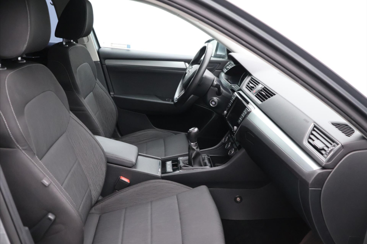 Škoda Superb 2,0 TDI 110 kW 4x4 Ambition