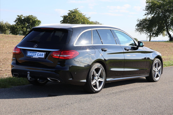 Mercedes-Benz Třídy C 2,0 200 T AMG LED Navi Kůže