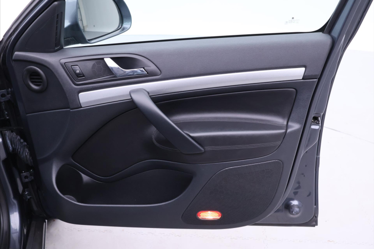 Škoda Octavia 2,0 TDI 125kW DSG Aut.klima RS