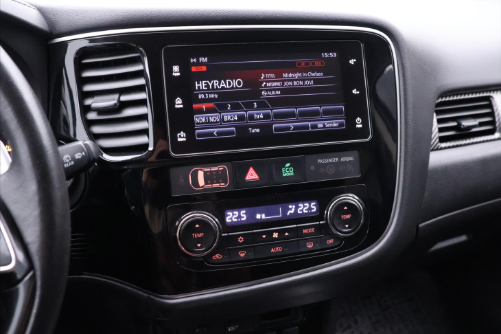 Mitsubishi Outlander 2,0 Mivec Intense CVT 4WD