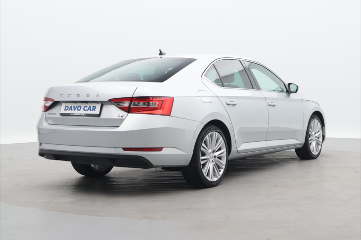 Škoda Superb 1,4 TSI 160kW Style DSG DPH iV