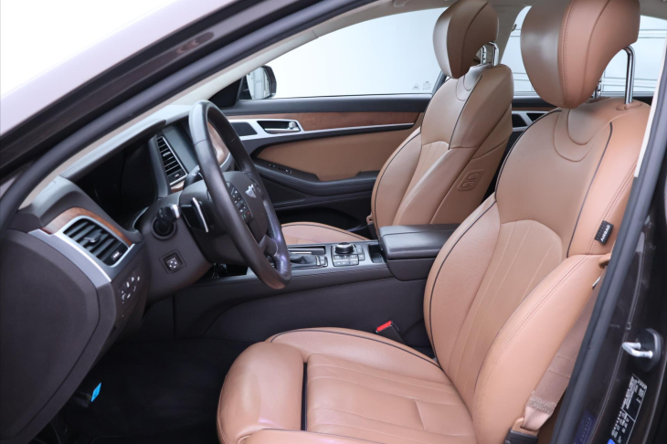 Hyundai Genesis 3,8 GDI 232kW CZ DPH